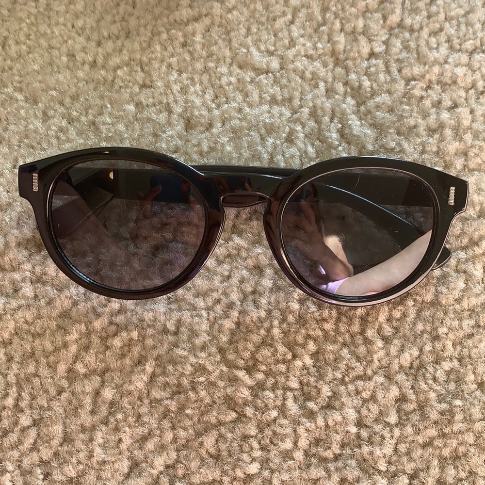 Black sunglasses